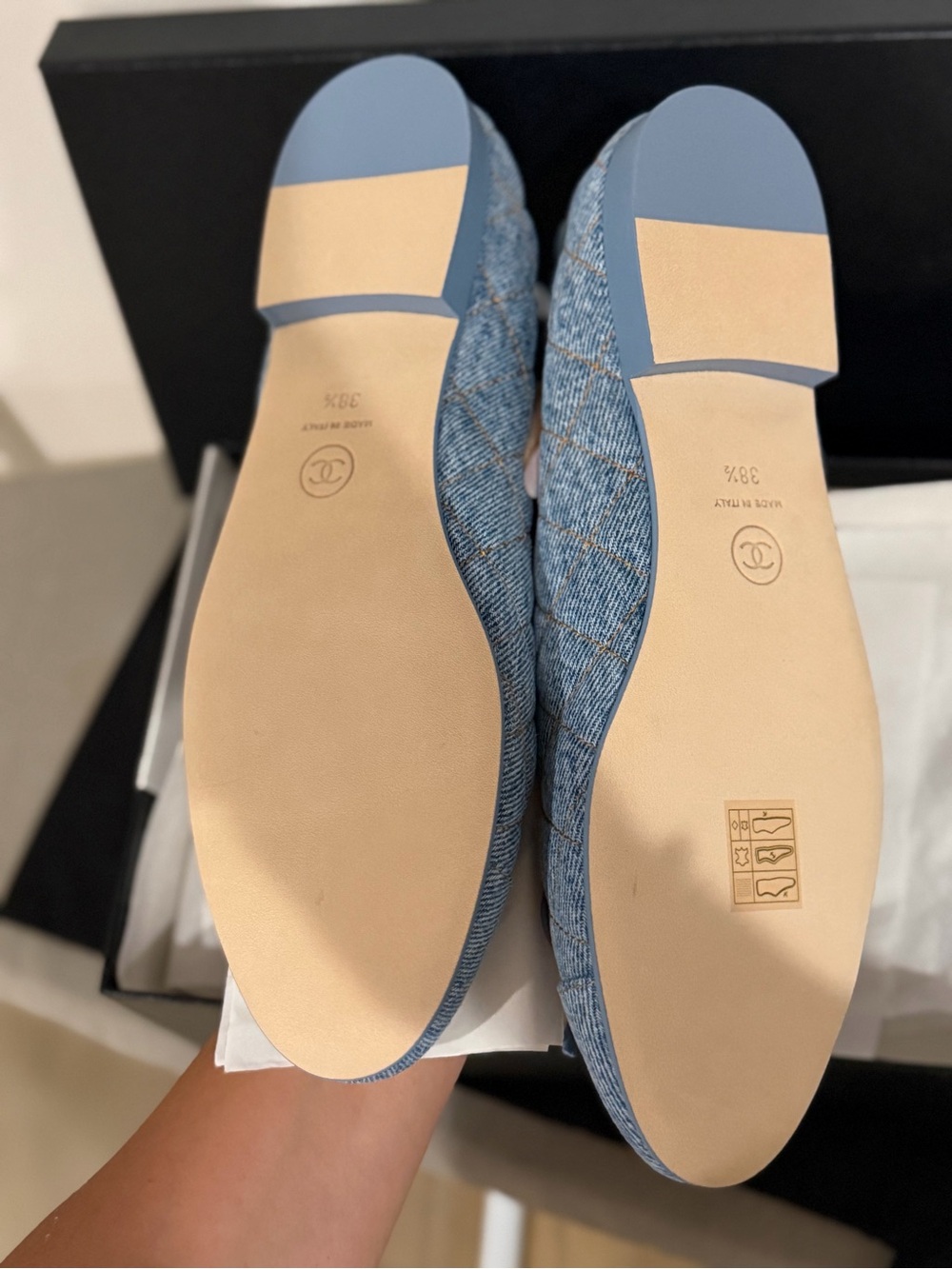 2026 CHANEL Light Blue Denim Quilted Ballet Flats 38.5 - Picture 3 of 3